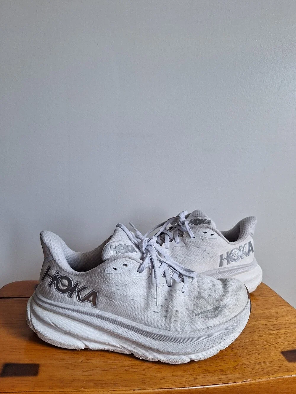 Hoka Clifton 9 Women's White Nimbus Cloud Size 8B